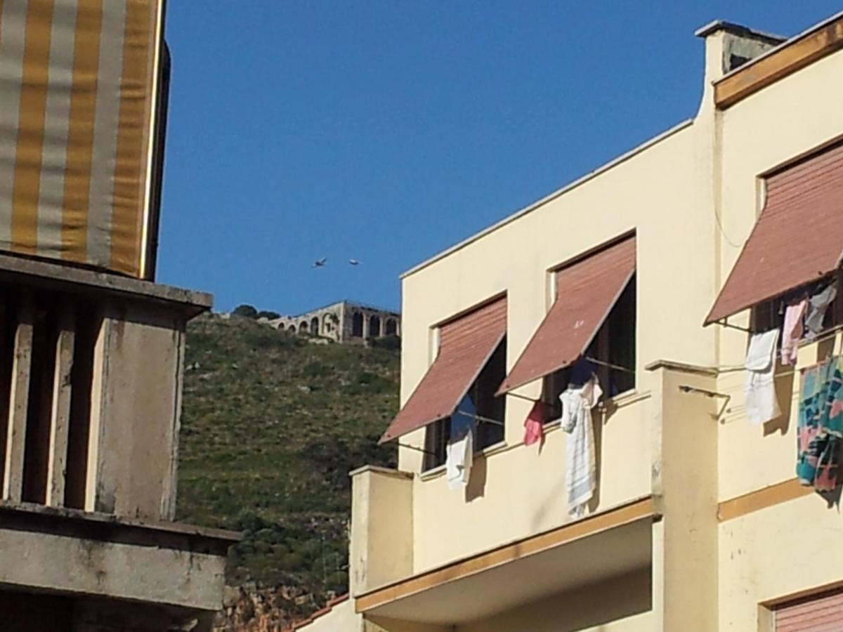 B&B Dimora Di Traiano Terracina Εξωτερικό φωτογραφία